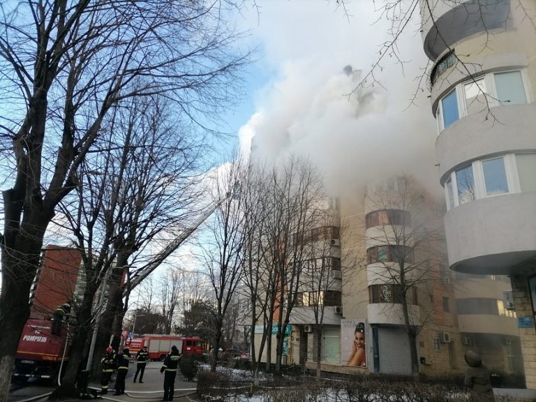 Un ofițer de la ISU Constanța și-a depus pe nepusă masă cererea de pensionare. Ministrul de Interne, despre incendiu: „Acolo au fost bâlbe de la un capăt la altul”