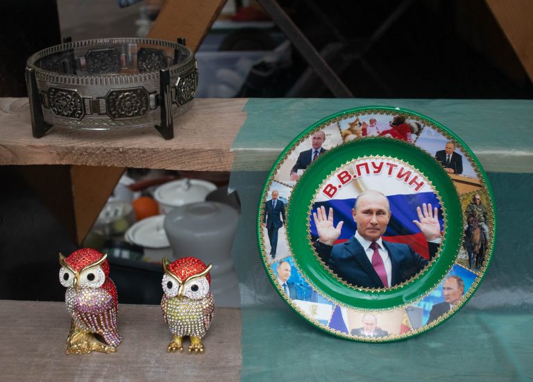 Patru modalități prin care Kremlinul ar putea bloca rețelele de socializare occidentale în Rusia