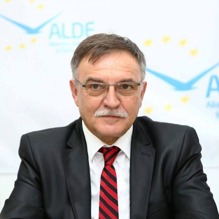 Șeful ALDE Olt, trimis în judecată de DNA pentru luare de mită