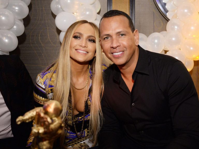 Jennifer Lopez şi Alex Rodriguez au rupt logodna