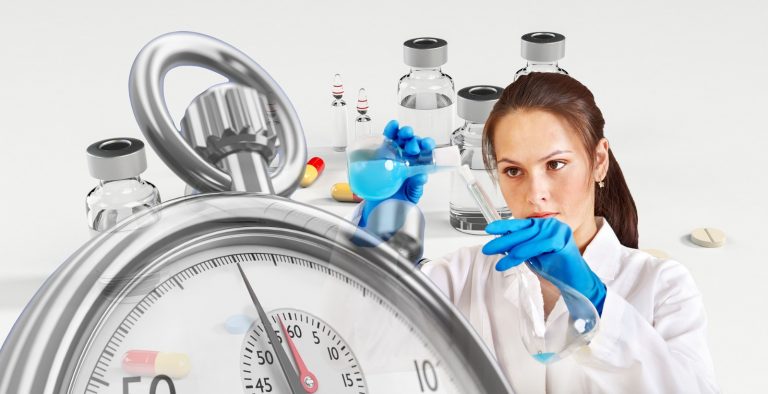 A doua mare cursă a început: Ce şanse are şi când ar putea fi gata vaccinul universal anti-coronavirus