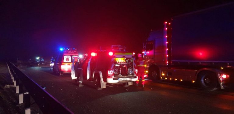 Accident în lanț pe A1, cu opt autovehicule, provocat de o defecțiune tehnică