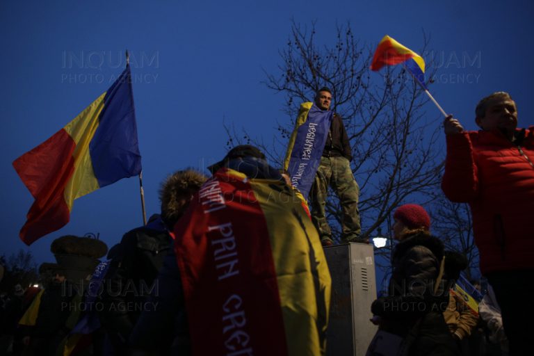 UPDATE. More than 1,000 stage anti-vaccination protests in Romania, as cases surge to three-month high in capital