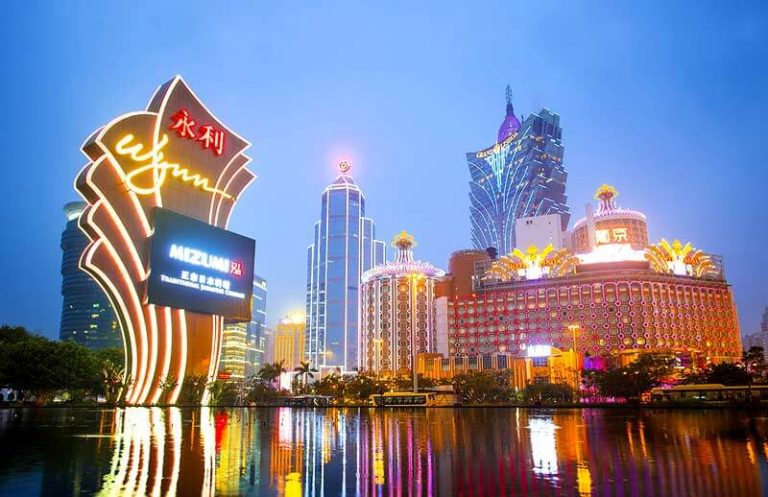 Motoare ale economiei, cazinourile din Macao revin pe profit după eliminarea carantinei în China