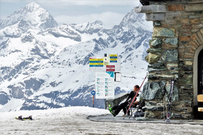Condiţii noi de intrare în Elveţia şi Liechtenstein