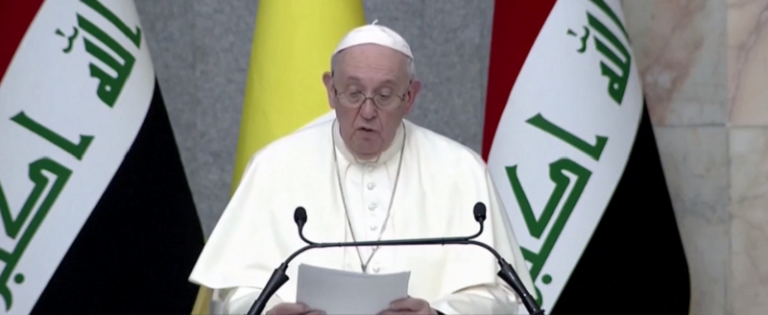 VIDEO | Papa Francisc, la Irbil şi Mosul. Suveranul Pontif s-a rugat printre ruinele bisericilor