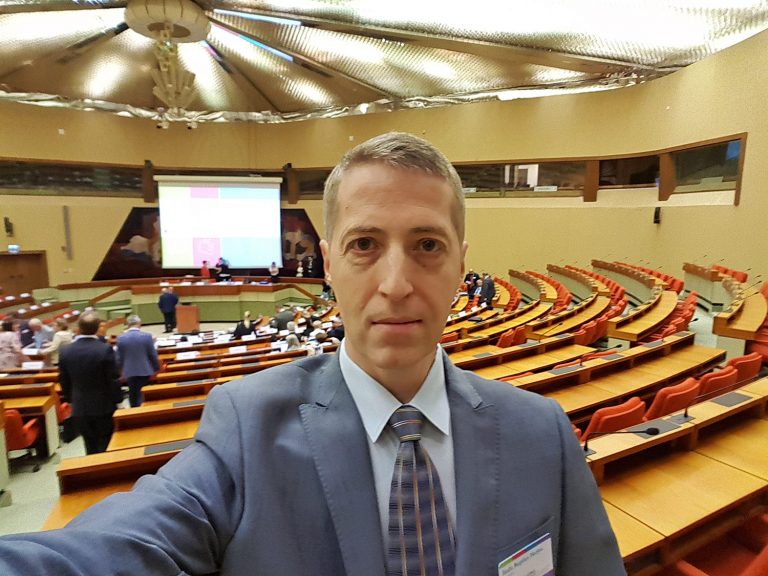 Herjeu se lamentează că n-a mai prins un loc în CNA. „Un om cu 21 de ani de televiziune și radio, 8 cărți publicate și 7 premiere de teatru”