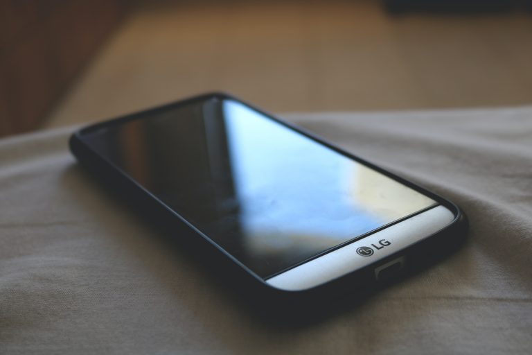 LG își ia adio de la piața smartphone-urilor