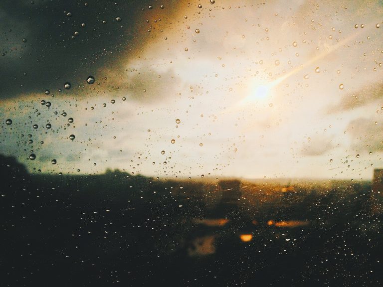 Prognoza meteo: Vremea va fi capricioasă în următoarele săptămâni