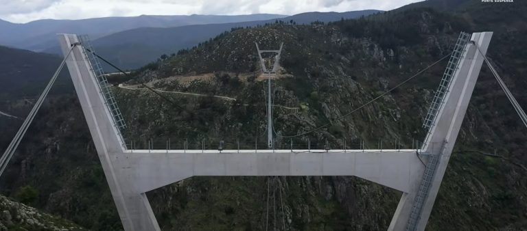 VIDEO | Cel mai lung pod pietonal suspendat din lume, inaugurat în Europa. Unde se află