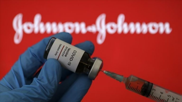 Autoritățile din SUA vor solicita „o pauză” a vaccinării cu Johnson & Johnson, după apariția mai multor cazuri de tromboze