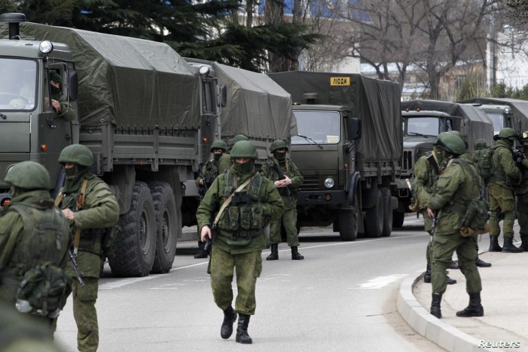 Întreţinerea trupelor în apropierea graniţelor Ucrainei costă Rusia circa 10 milioane de dolari pe zi