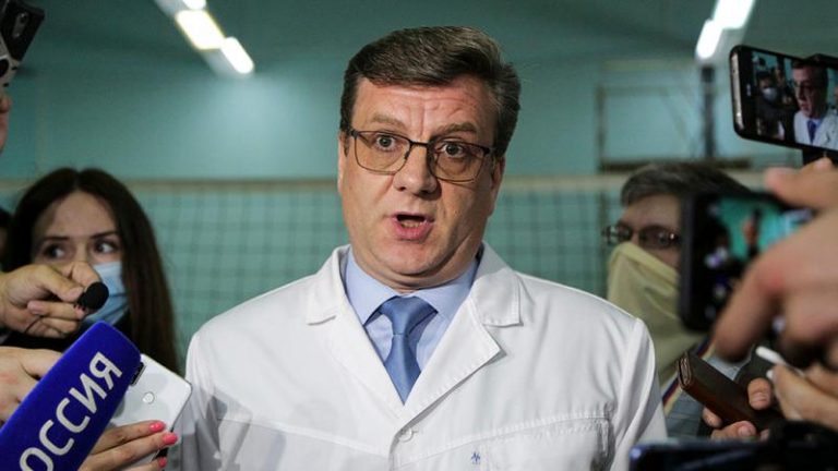 Medicul siberian care l-a tratat pe Navalnîi a reapărut la trei zile după ce îi fusese semnalată dispariţia