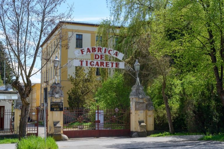 Celebra fabrică unde s-au făcut ţigările Carpaţi, Snagov şi Mărăşeşti va fi transformată într-un „Palat al minunilor”