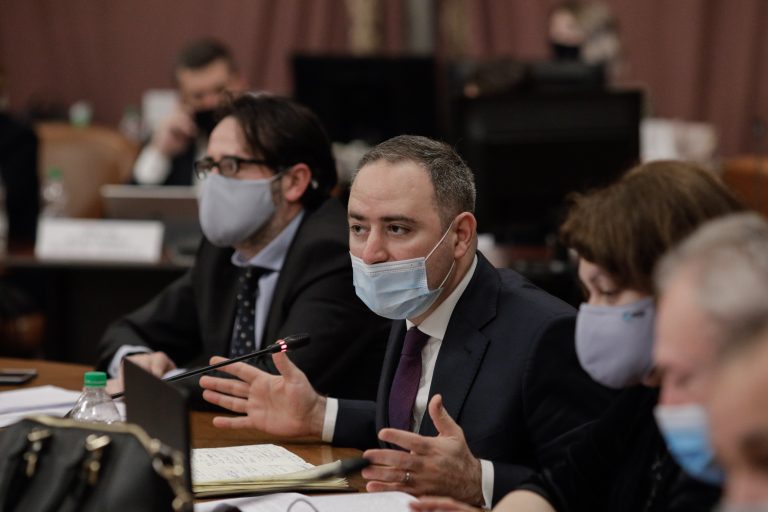 Nazare reclamă un deficit de 13 miliarde lei: Este imperativ să facem economii