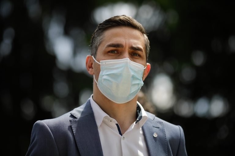 Cum se va schimba strategia de vaccinare împotriva COVID-19 în următoarele luni