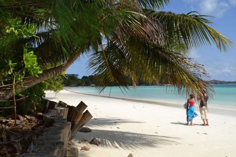 De ce crește numărul cazurilor de Covid în Seychelles, unde 60% din populaţie e vaccinată