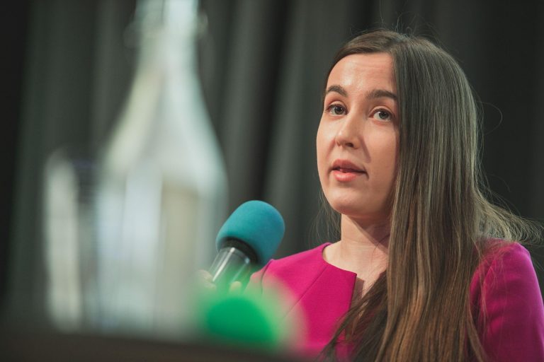 Românca Alexandra Bulat, aleasă consilier de comitat în urma alegerilor locale din Marea Britanie