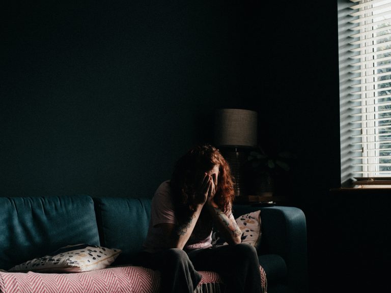 OMS, semnal de alarmă: „A venit timpul ca toată lumea – guverne, angajatori şi salariaţi – să recunoască, în sfârşit, că un program de muncă lung poate antrena decese premature”