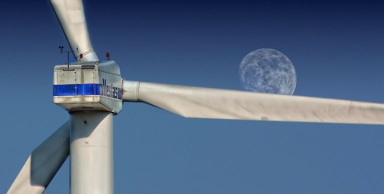 Raport: Porturile europene vor avea nevoie de investiţii de 6,5 miliarde de euro pentru a face faţă dezvoltării sectorului eolian offshore