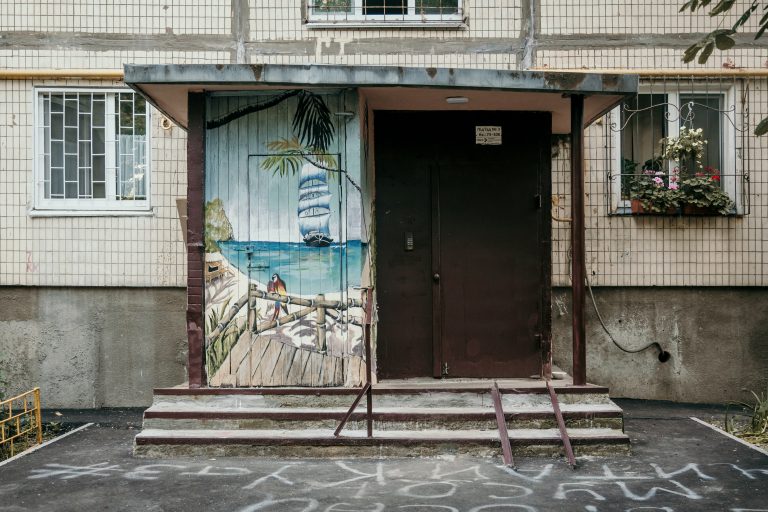 Republicile Populare nerecunoscute de lângă România unde timpul s-a oprit, prins între două războaie. „Este ca și când ai locui în Cernobîl”