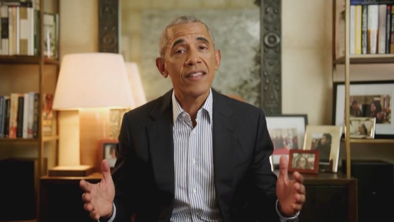 Barack Obama susține că extratereştrii există: „Sunt reali, dar eu nu i-am văzut”