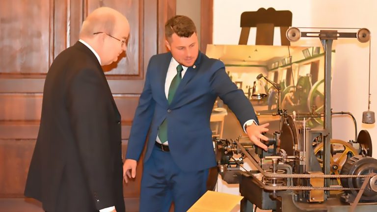 Octavian Schen, directorul general al Monetăriei Statului, sfidează prevederile legale și își secretizează veniturile