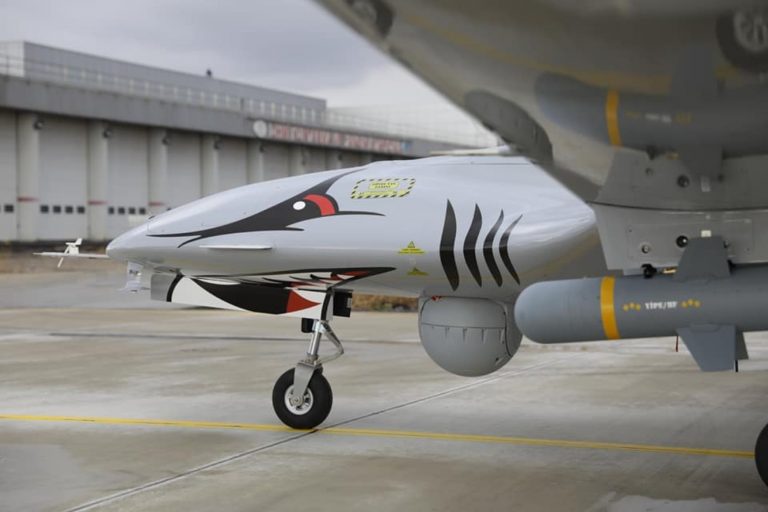 VIDEO | Zborurile pe și de pe Aeroportul Vnukovo, sub restricții. Rusia acuză atacuri ucrainene cu drone în mai multe zone și până la 30 de kilometri de Kremlin