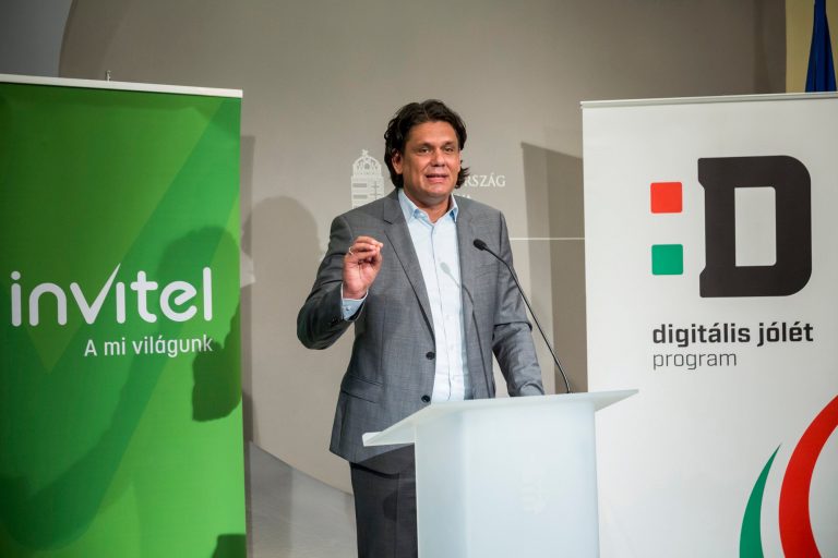 Hungary’s ‘digital welfare program’ moves into Hungarian communities in Romania
