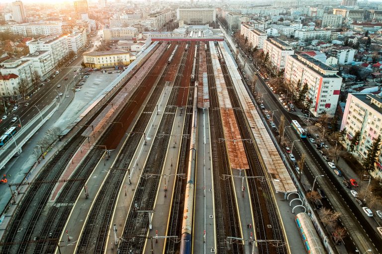 Panică într-un tren care circula între București și Craiova. „Controlorul ne întreba pe noi unde e frâna de mână”