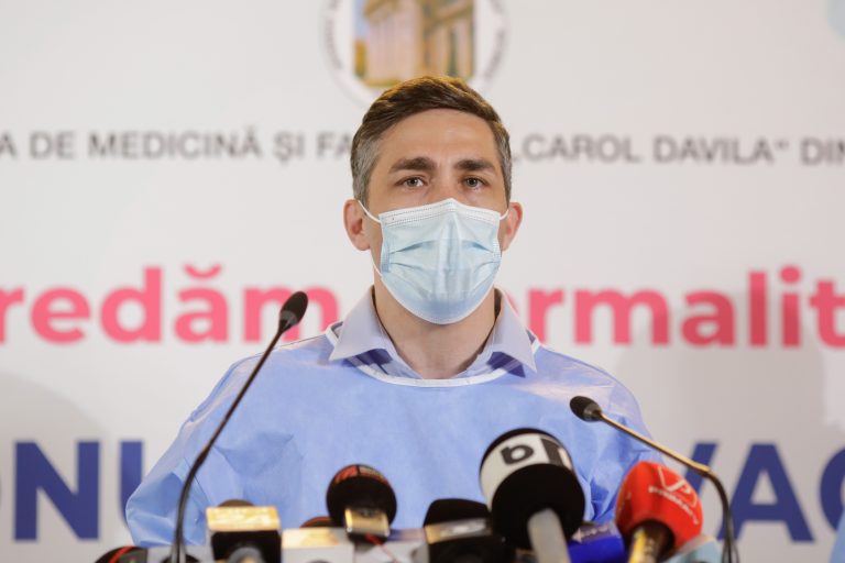 Valeriu Gheorghiţă: Pentru persoanele cu răspuns imun scăzut va fi recomandată o schemă iniţială de trei doze de vaccin anti-COVID, la care se adaugă şi un rapel după şase luni
