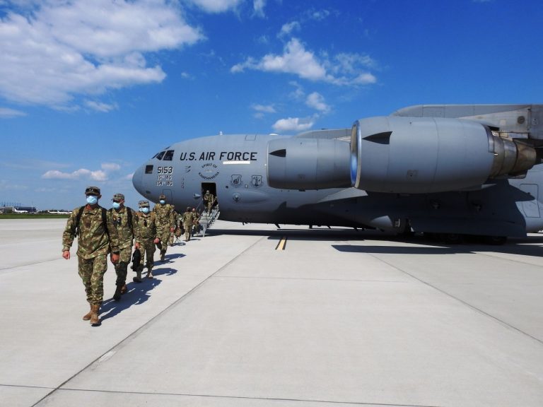 MApN: Ceremonie de repatriere a ultimului detaşament românesc din Afganistan, în noaptea de sâmbătă spre duminică