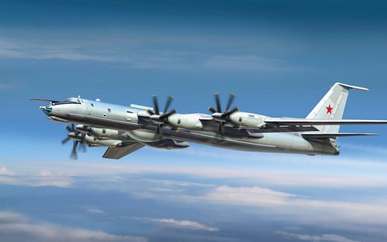După incidentul cu distrugătorul britanic, Rusia a transferat trei avioane de patrulare maritimă Tu-142 în sudul ţării