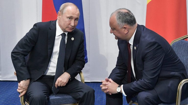 Dezvăluire în presa germană: Operaţiunea secretă a Rusiei pentru a-l ajuta pe Igor Dodon să iasă președinte în Republica Moldova