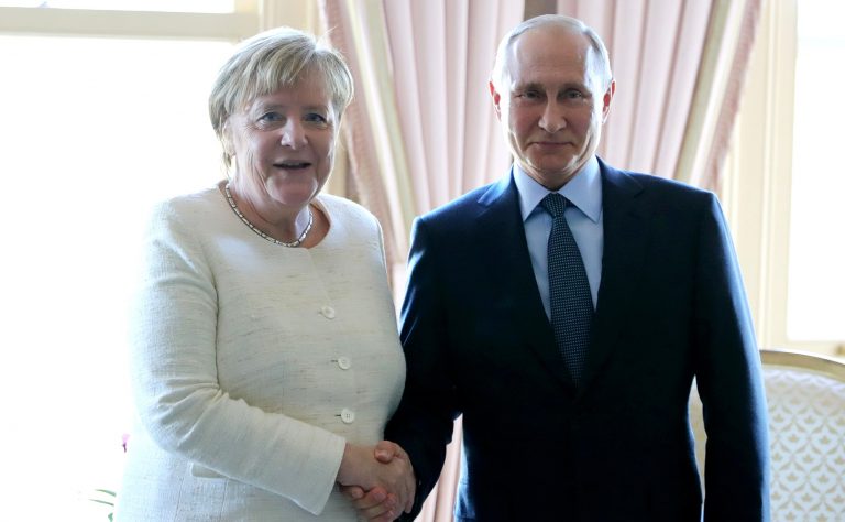 Ucraina consideră o inițiativă „periculoasă” reluarea summiturilor UE-Rusia