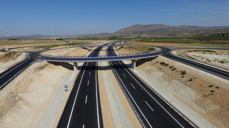 VIDEO | Trei mari orașe vor fi conectate printr-un drum expres la Autostrada Soarelui