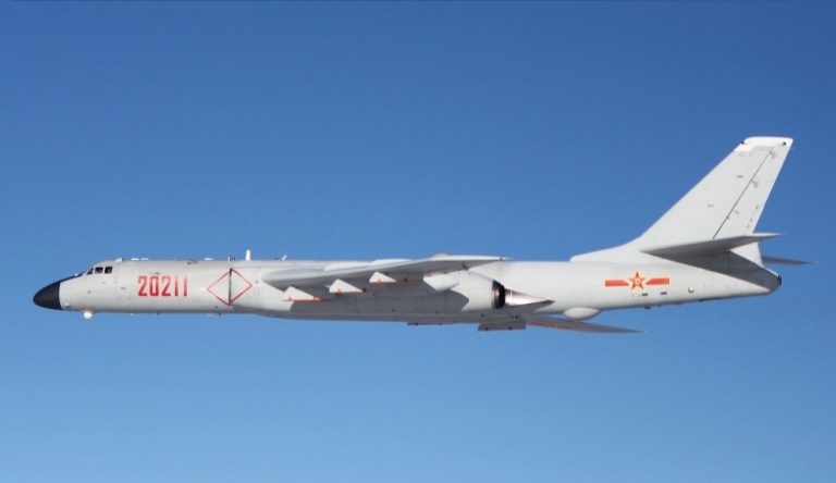 China, demonstrație de forță în spațiul Taiwanului, cea mai mare de până acum. Printre avioanele de luptă, și patru bombardiere nucleare
