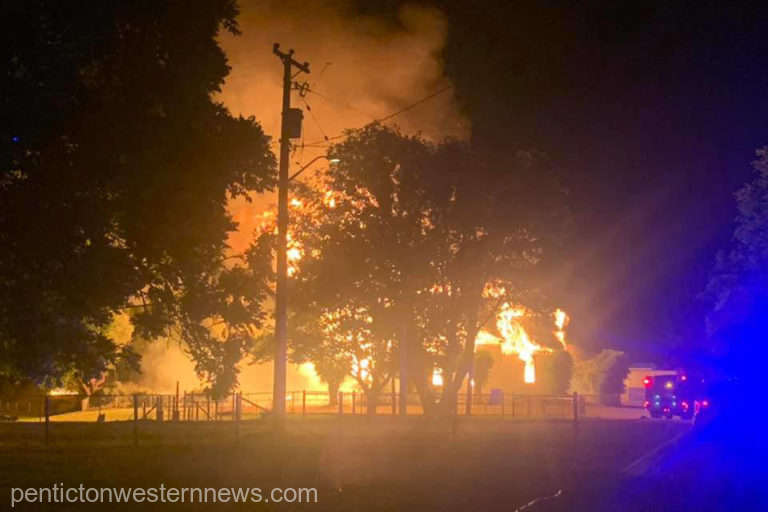 Noi biserici catolice incendiate în teritoriile autohtone din Canada