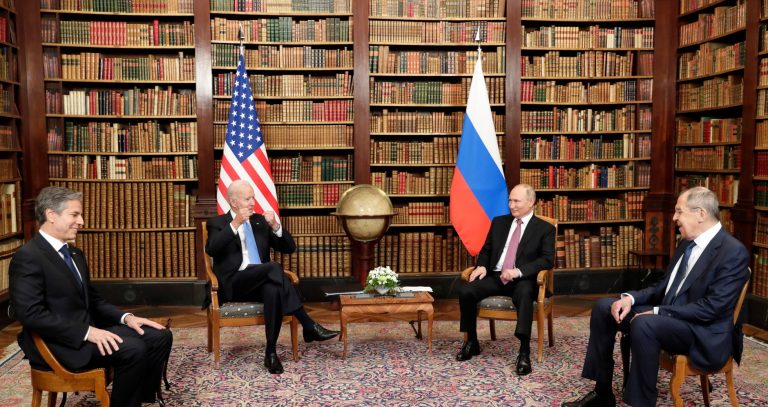 Moscova, măsură de retorsiune: anumiți diplomați din Ambasada SUA trebuie să părăsească Rusia