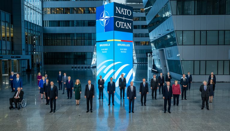 NATO: Washingtonul ”încurajează” Turcia să ratifice ”rapid” aderarea Suediei