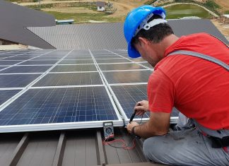 Cu o capacitate solară de 3,34 GW și peste 320.000 de prosumatori, tranziția energetică a României este deja în desfășurare