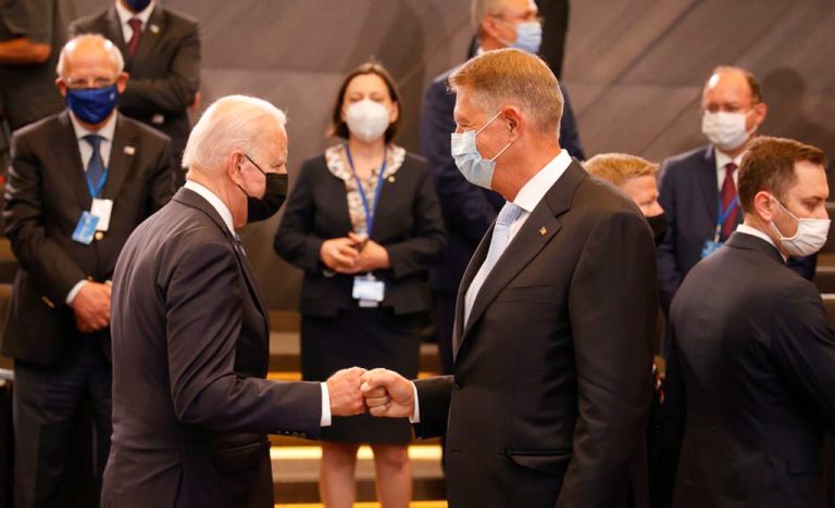 Iohannis anunţă că l-a invitat pe preşedintele SUA în România: Doresc să continuăm discuţia din 2015