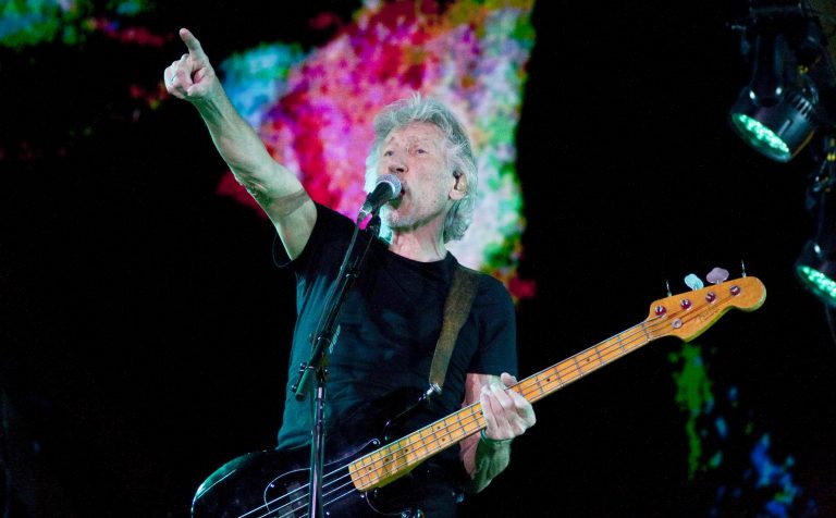 Roger Waters de la Pink Floyd a refuzat o sumă uriașă oferită de șeful Facebook. „Cum a ajuns nemernicul ăsta mic să aibă atâta putere?”