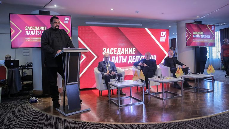 Steven Seagal s-a alăturat unui partid naționalist pro-Kremlin