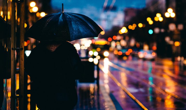 Clima României în următoarele decenii. Ce predicții fac specialiștii: „Scăderea grosimii stratului de zăpadă ar putea fi mai mare de 80%”