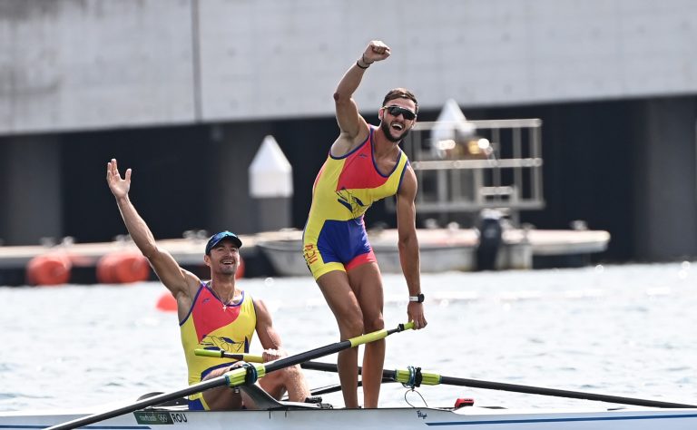 Romanian duo win silver in rowing men’s pair