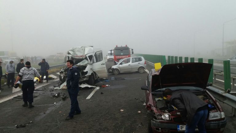 Aproape 1.000 de oameni au murit în accidente rutiere, anul acesta. Care sunt problemele majore de pe drumurile publice din România