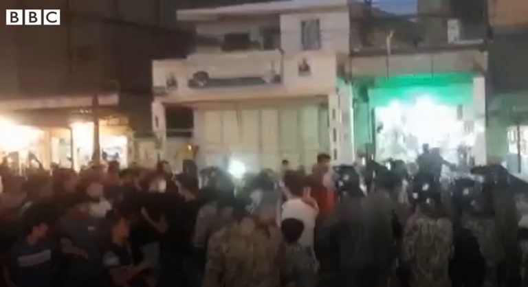 VIDEO | Violențe în Iran din cauza penuriei de apă