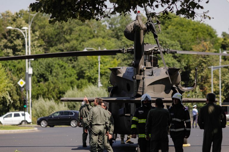 Explicațiile oferite de MApN în cazul aterizării forțate a elicopterului Black Hawk