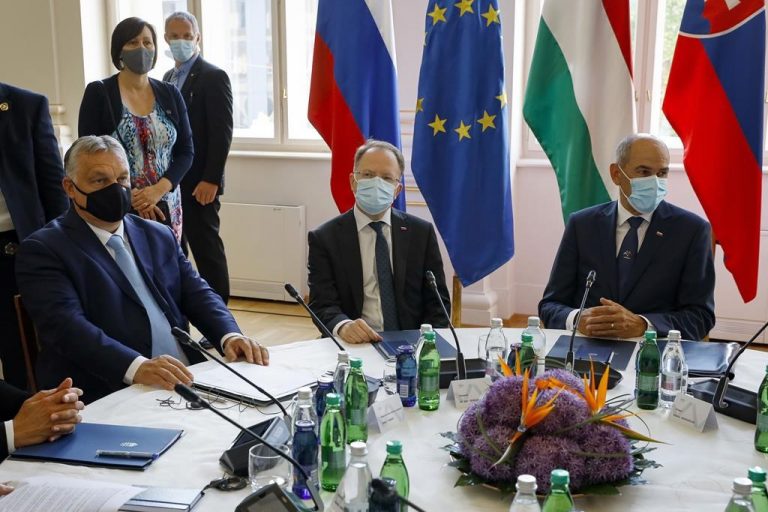 Ţările grupului de la Vişegrad şi Slovenia fac front comun în jurul lui Viktor Orban în disputa cu Bruxellesul